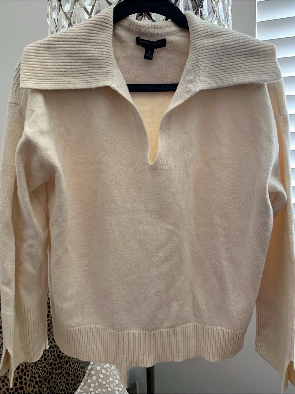 Banana Republic Cream Wide Ribbed Collar V-Neck Sweater